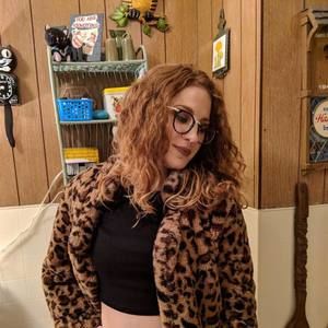 Meet your Posher, Lauren